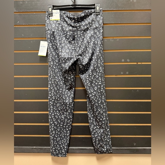 Old Navy Active Go-Dry High Rise Ultimate Leggings Black Leopard Print Size M - Picture 4 of 4